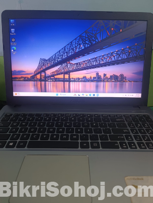 ASUS VivoBook 15 (X540U)
